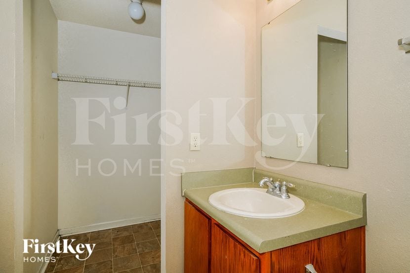 Building Photo - 7719 Brandenburg Way