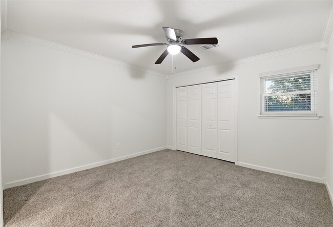 Building Photo - 14210 Briarhills Pkwy