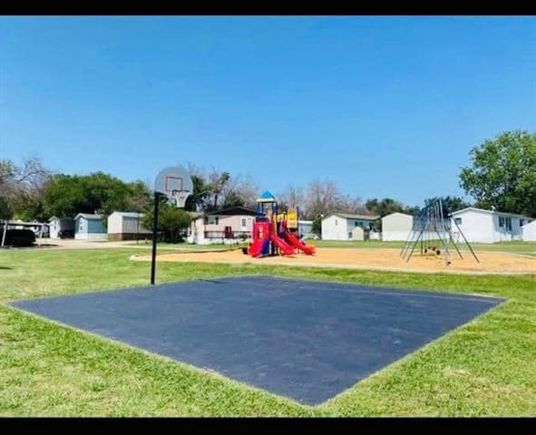 Building Photo - 1800 Preston On The Lake Blvd