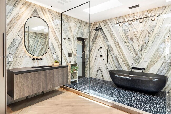 Building Photo - 632 Intracoastal Dr