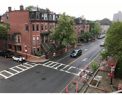 Building Photo - 131 Appleton St
