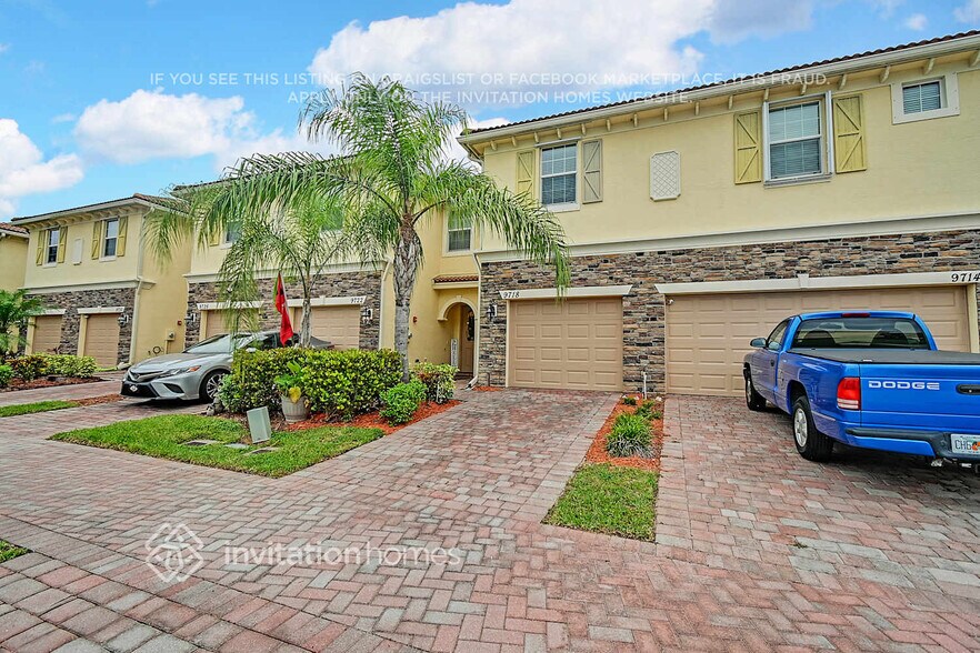 Building Photo - 9718 SW Purple Martin Way