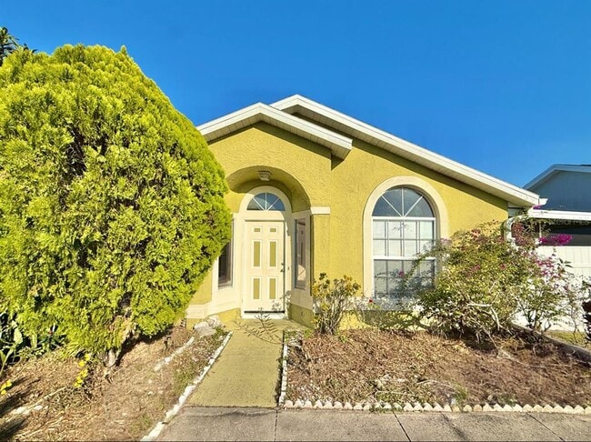 Primary Photo - 2359 Harbor Town Dr