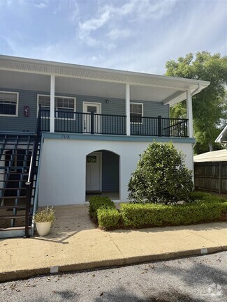 Building Photo - 708 Bayshore Dr