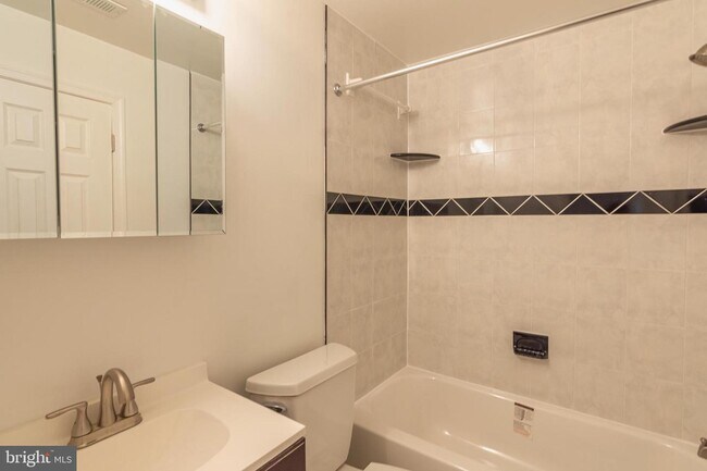 Building Photo - 9306 Westphalia Rd