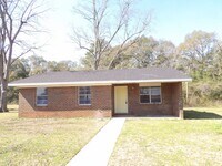 Building Photo - Kinston Apartments, Kinston, AL