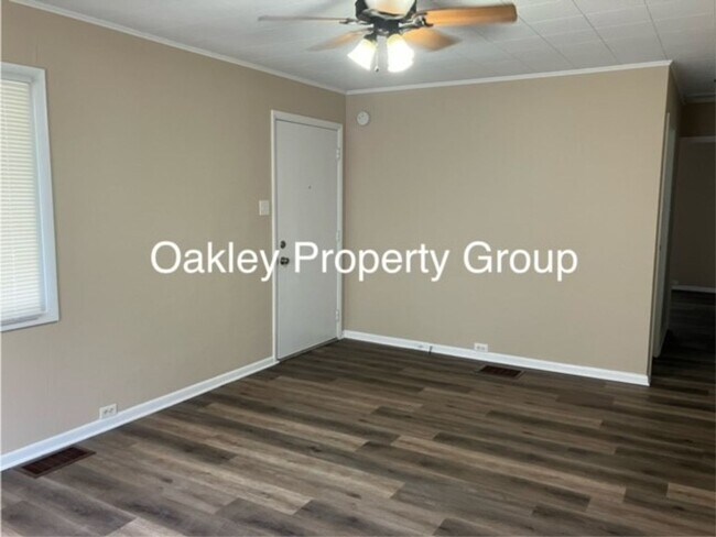 Building Photo - 1304 Wrenn Ct