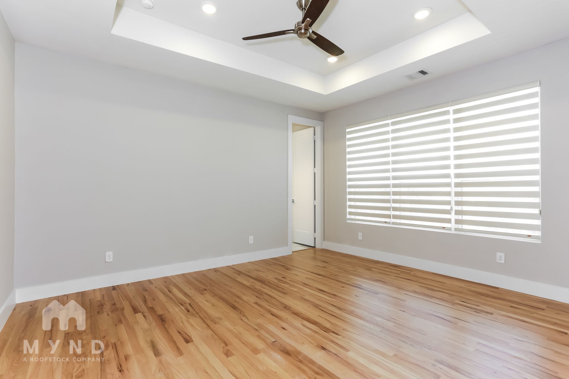 Building Photo - 2345 Vagas St