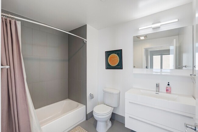 Building Photo - 11 Rose St