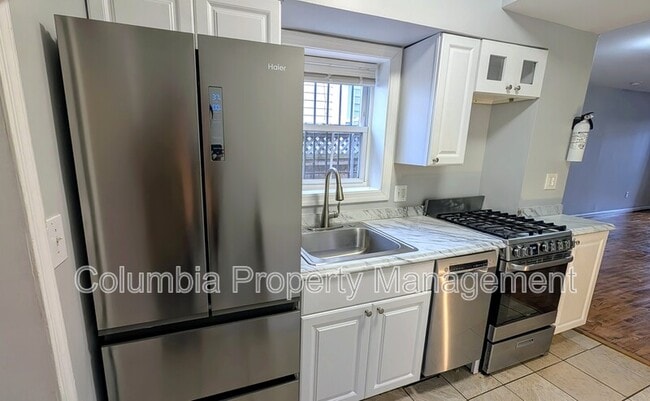 Building Photo - 773 Fairmont St NW