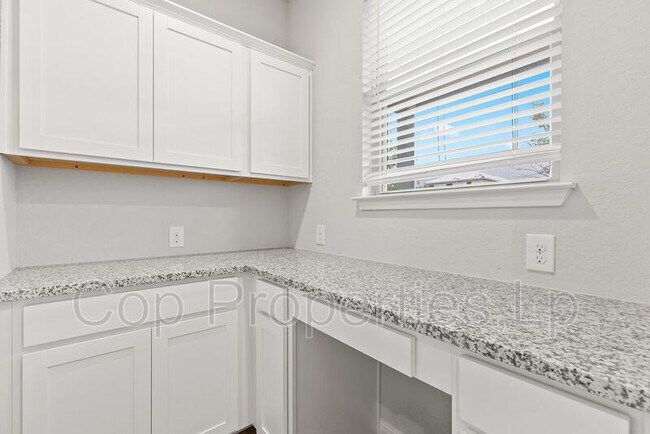 Building Photo - 11627 Troubadour Trl