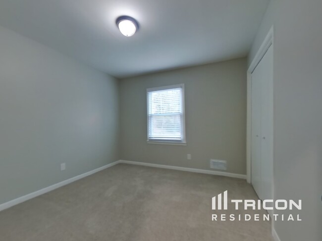 Building Photo - 278 Shalloway Dr NE