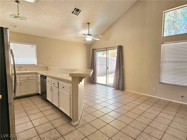 Building Photo - 237 Geronimo Ct