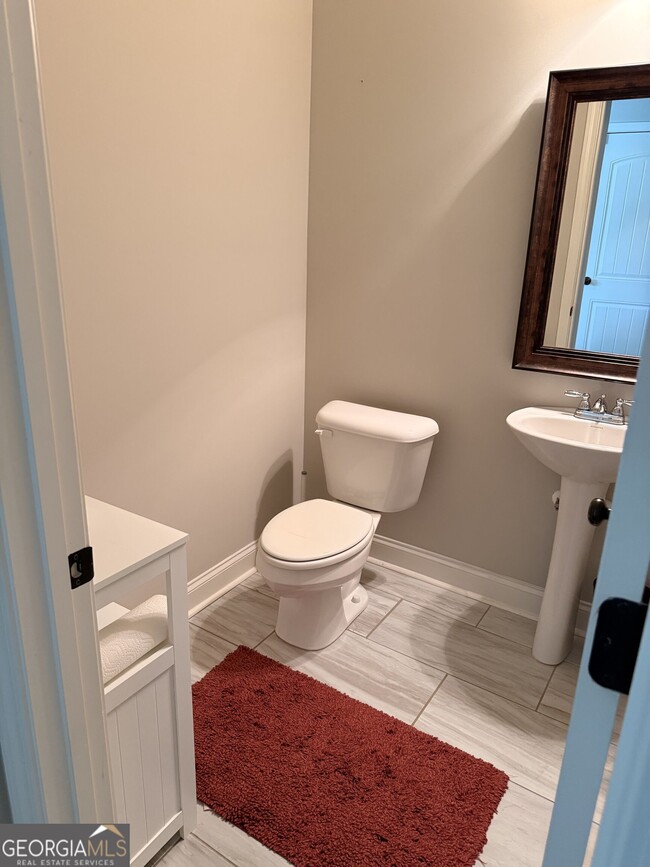 Building Photo - 111 Sourwood Ln