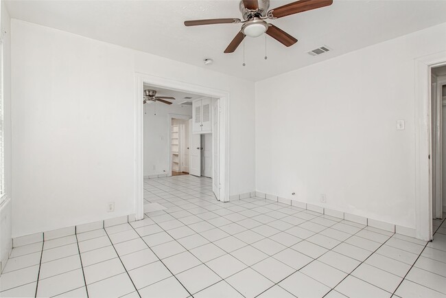 Building Photo - 6112 Llano Ave