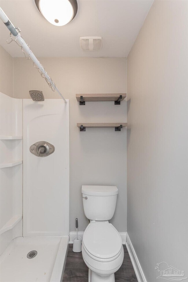 Building Photo - 8238 Li Fair Dr