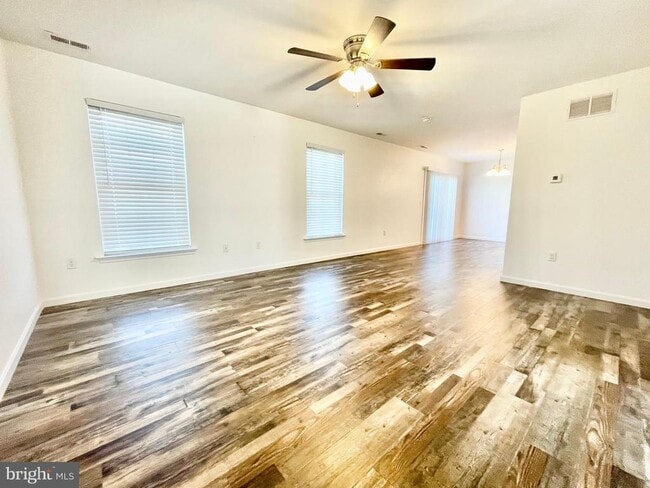 Building Photo - 56 Black Cherry Dr