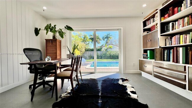 Primary Photo - 14605 SW 75th Ave
