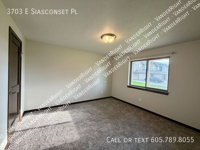 Building Photo - 3703 E Siasconset Pl