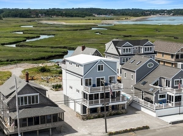 Building Photo - 131 Glades Rd