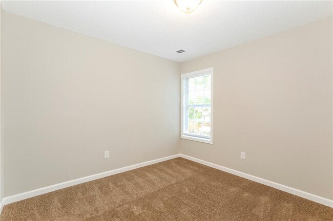Building Photo - 6961 Mahonia Pl