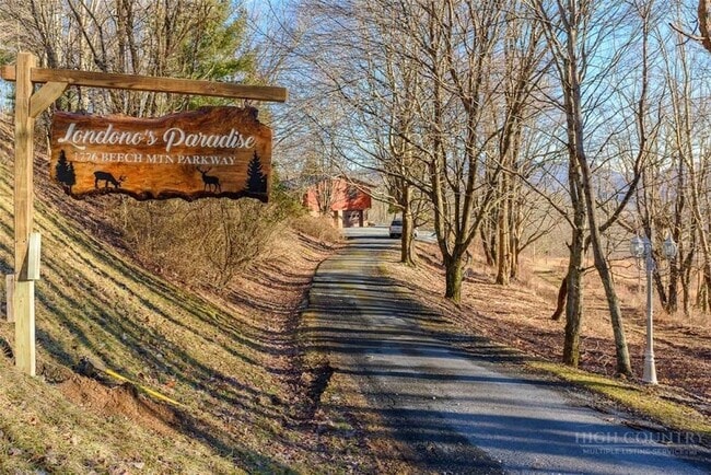 Building Photo - 1776 Beech Mountain Pkwy
