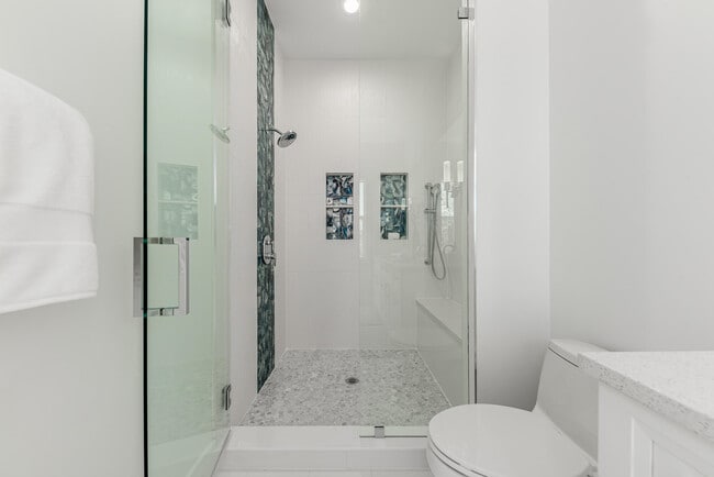 Building Photo - 4674 SE Manatee Way