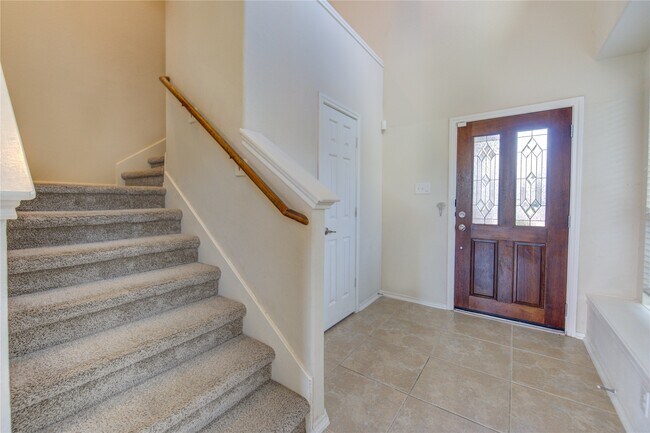 Building Photo - 6442 Haywards Crossing S Cir