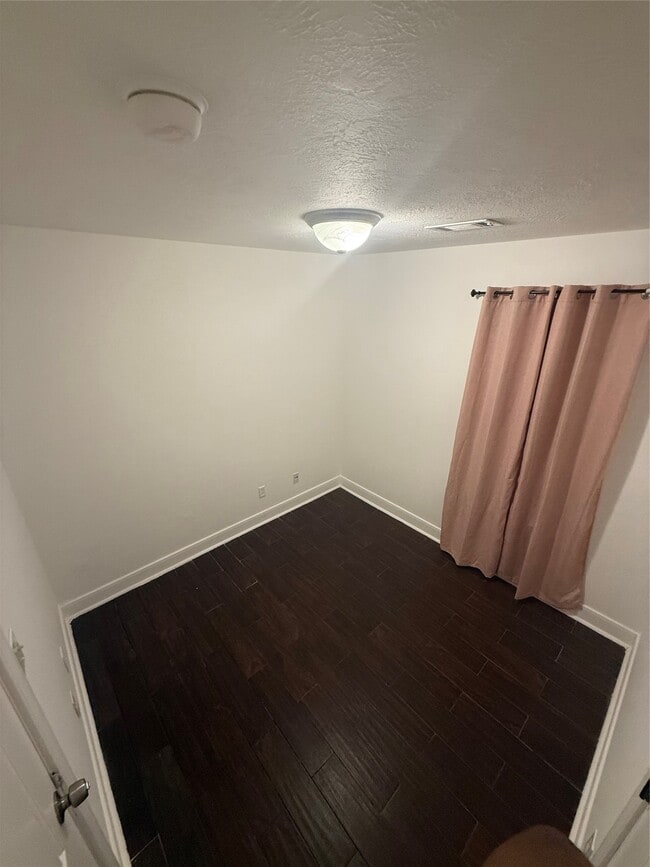 Building Photo - 919 Lovett St