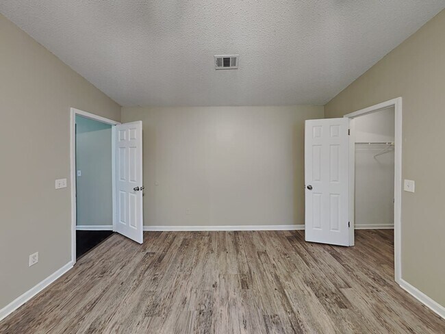 Building Photo - 4969 Ferrell Ln