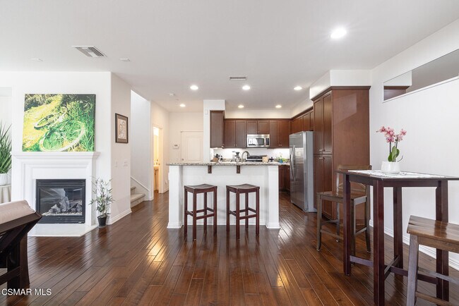 Building Photo - 1513 Silver Shadow Dr