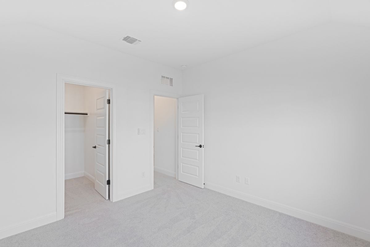 Building Photo - 2924 Zuni Pass