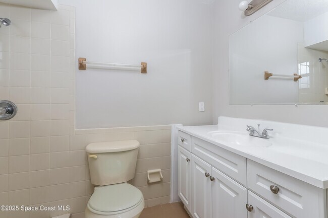 Building Photo - 901 S E O'Donnell Ln