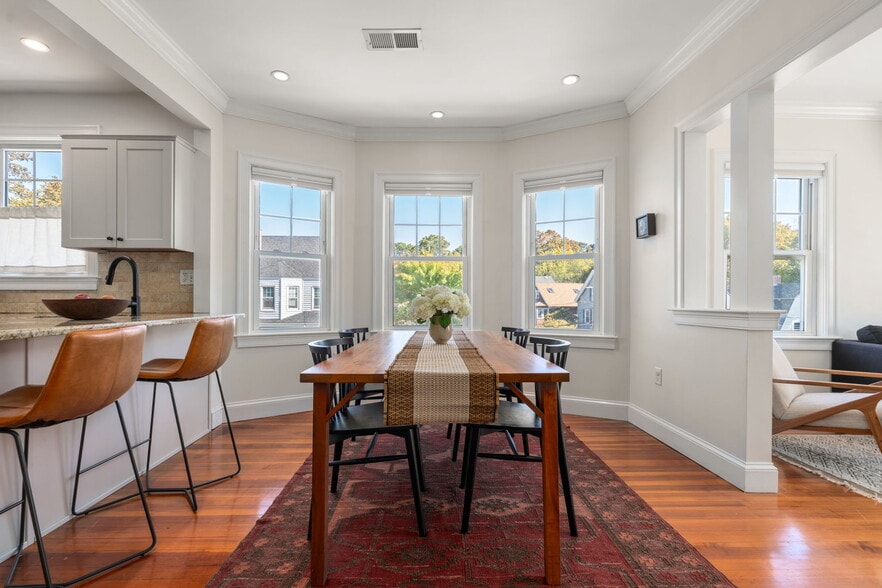 Building Photo - 22 S Walter St