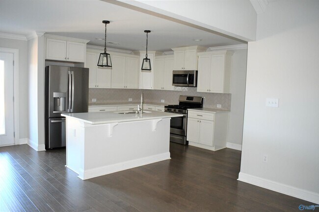 Building Photo - 104 Kinglet Wy