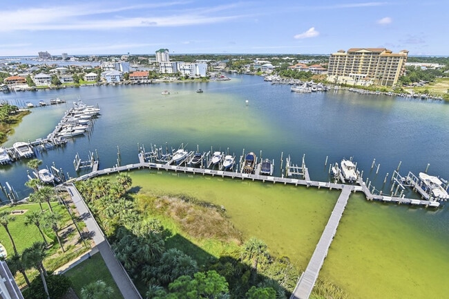 Building Photo - 725 Gulf Shore Dr