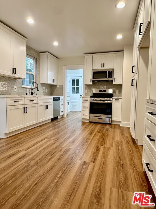 Building Photo - 1086 Meadowbrook Ave