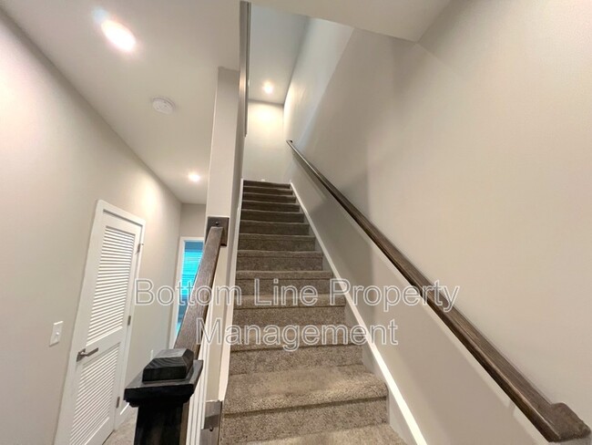 Building Photo - 528 Billingsley Rd