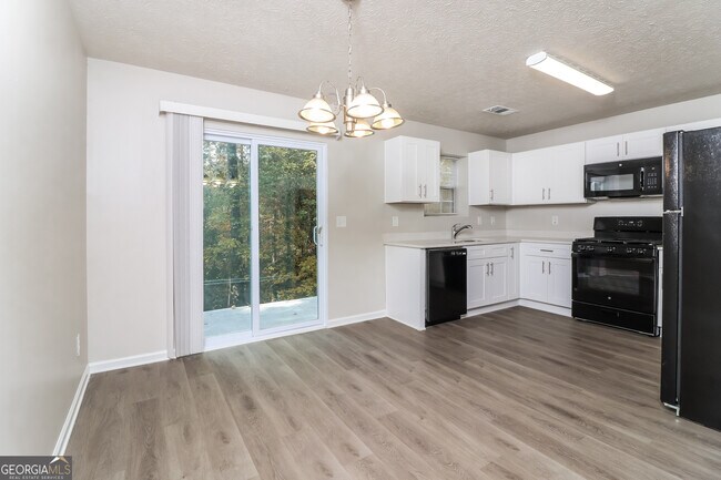 Building Photo - 7250 Bridgeport Ct