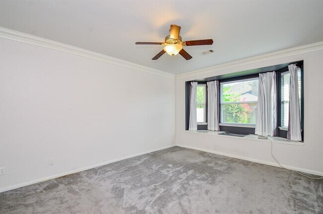 Building Photo - 7015 Baitland Dr