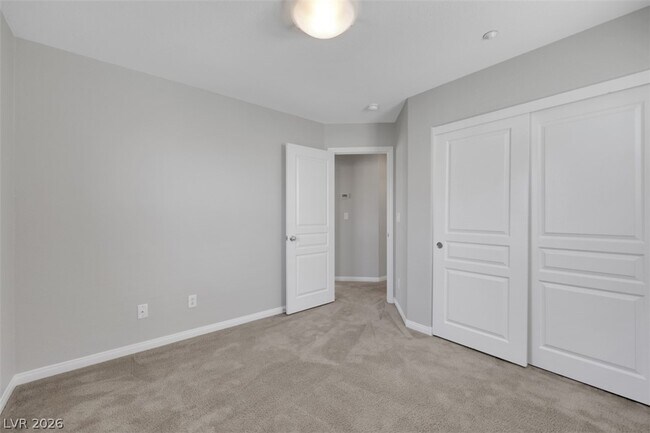 Building Photo - 2089 Waterlily View St