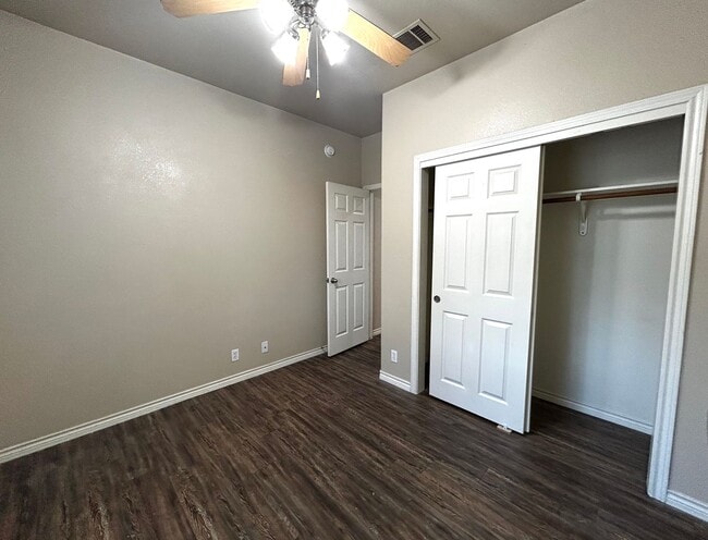 Building Photo - 408 Nelray Blvd