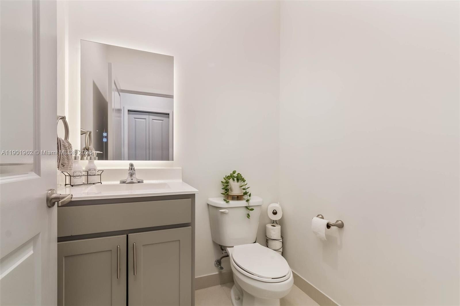 Building Photo - 2430 SW 145th Pl