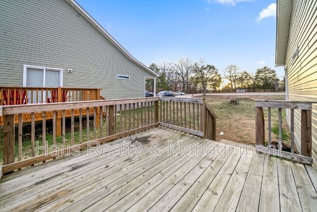 Building Photo - 1709 Evans Rd