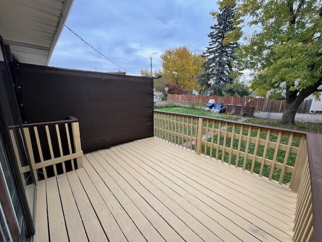 Building Photo - 3879 Polk St NE