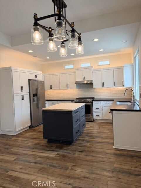 Building Photo - 17 Key Largo