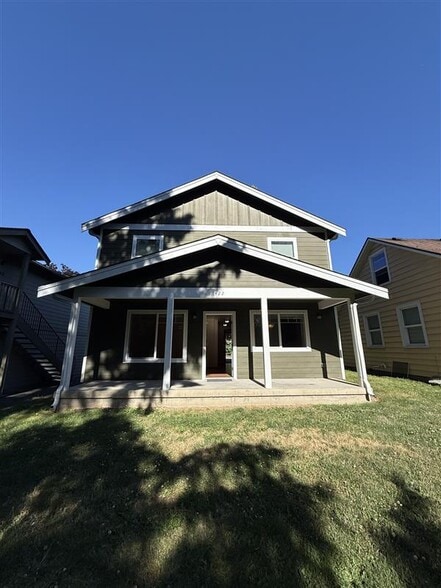 Building Photo - 1422 Lincoln St