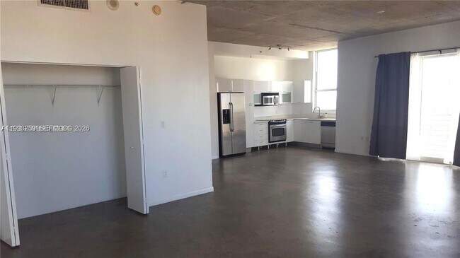 Building Photo - 133 NE 2nd Ave