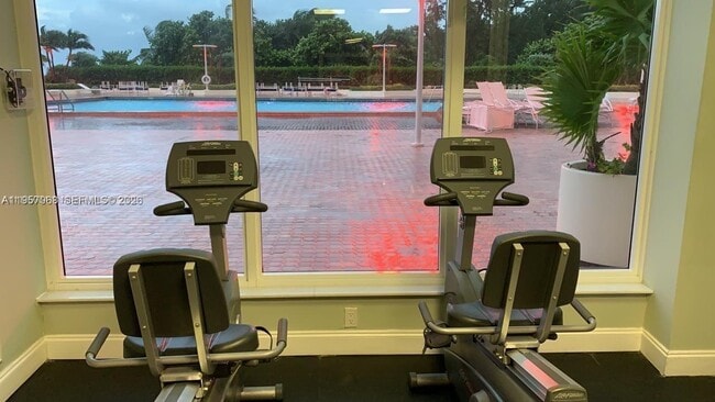 Building Photo - 3180 S Ocean Dr