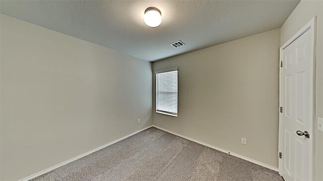 Building Photo - 16208 Harvester Dr